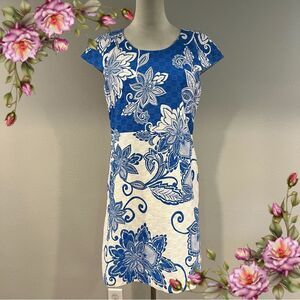 Taylor cap sleeves scoop neckline floral mini Dress size 10